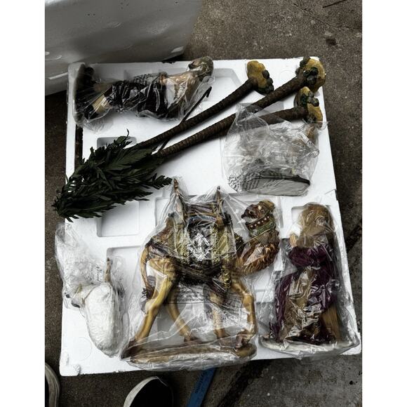 Members Mark Nativity Set 2005 Complete with Box! - Picture 10 of 16